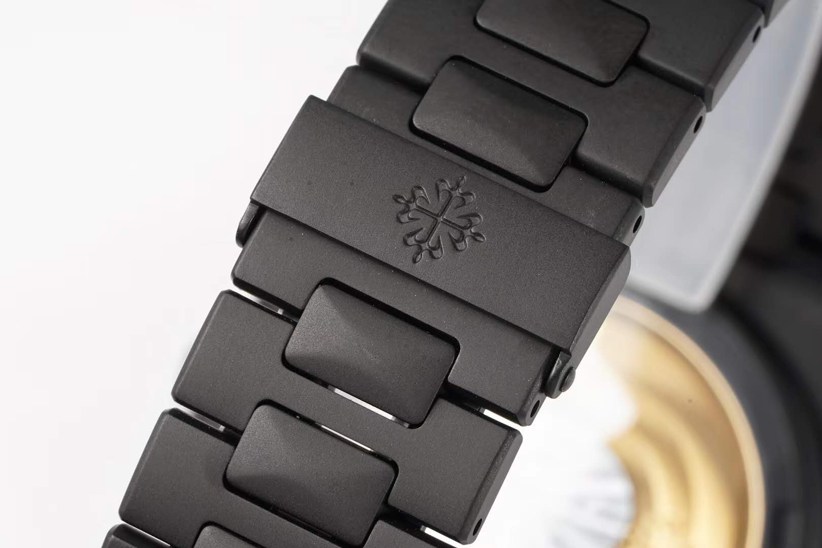 Nautilus Jumbo 5711 ‘Black Venom Limited Edition’ Blue Dial