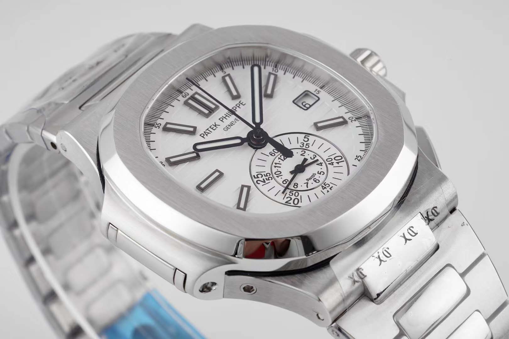 Nautilus 5980/1A-019 White Dial in Steel