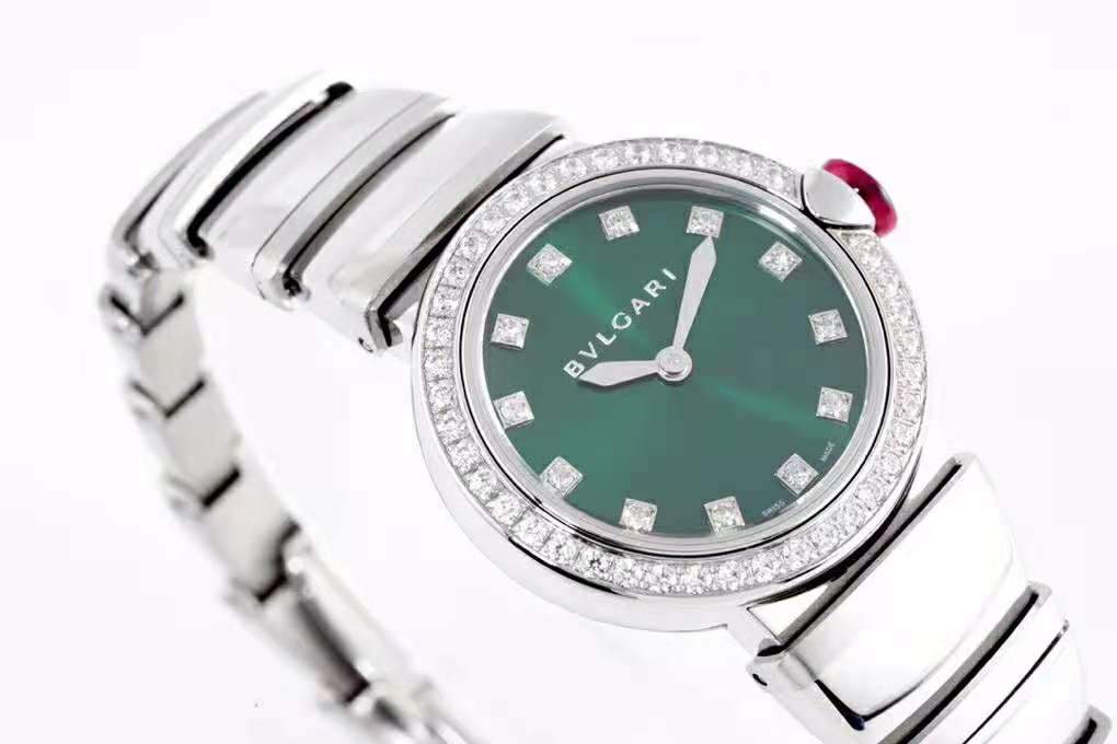 Lvcea Emerald Green Dial in Steel with D1am0nd Bezel