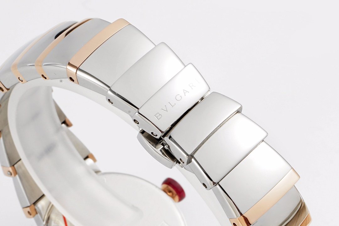 Lvcea Black Dial in Rose Gold/Steel