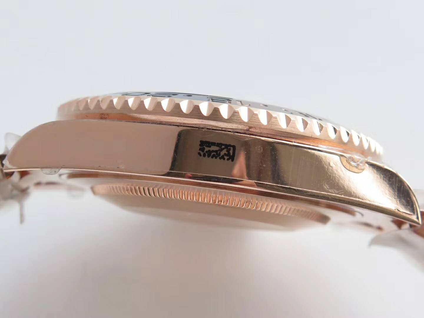 GMT Master II 126715 CHNR “Rootbeer” in Rose Gold