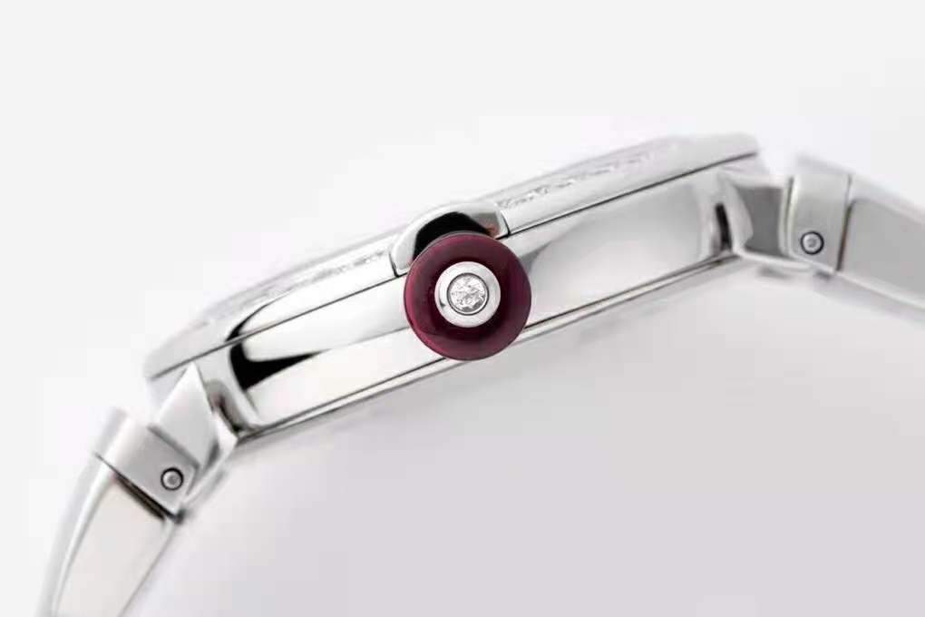 Lvcea Silver Dial in Steel with D1am0nd Bezel