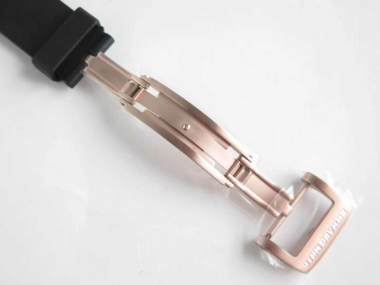 RM 052-01 Tourbillon Skull in Rose Gold