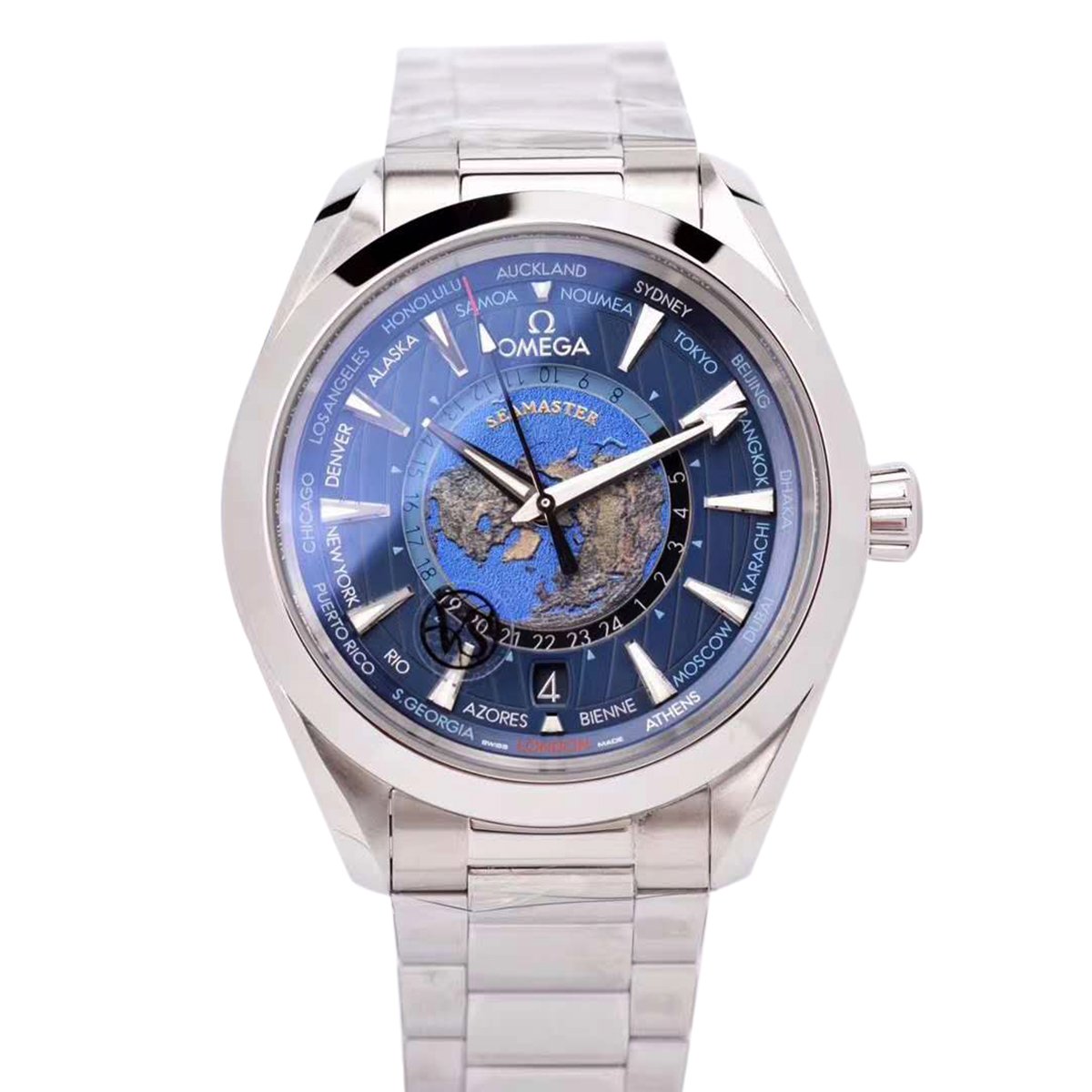 Seamaster Aqua Terra Worldtimer Master Chrononometer Blue Dial on Bracelet