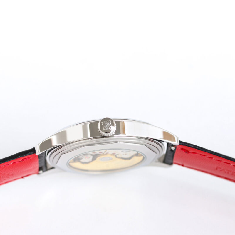 Calatrava 6007G-001 Red Black Dial in White Gold