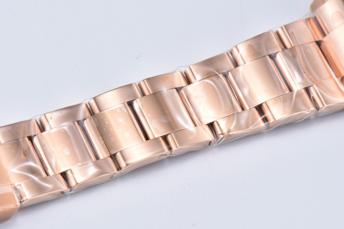 Daytona 116505 Sundust Dial in Everose Gold