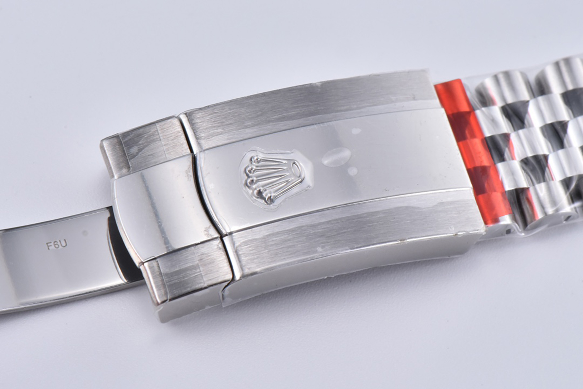 Datejust 36 126334 Olive Green Dial with D1am0nd Marker on Jubilee Bracelet